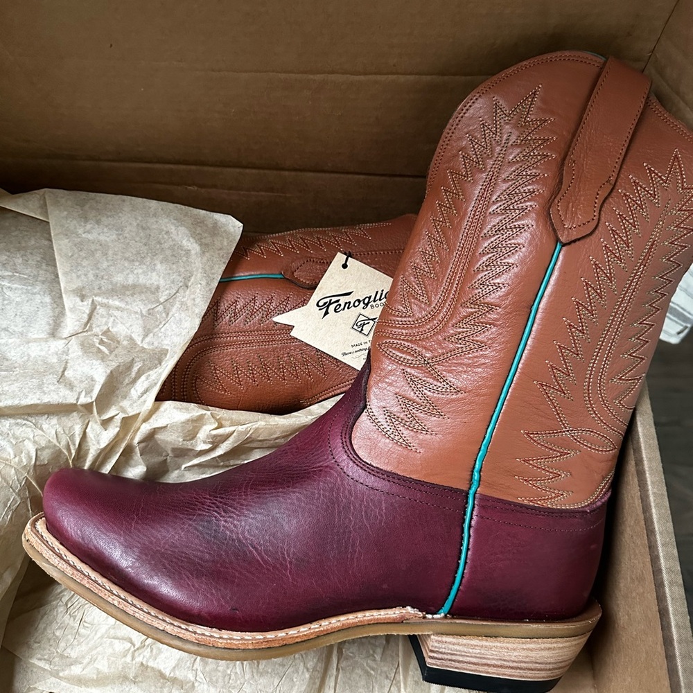 Men's Burgundy and Tan Western Boots
